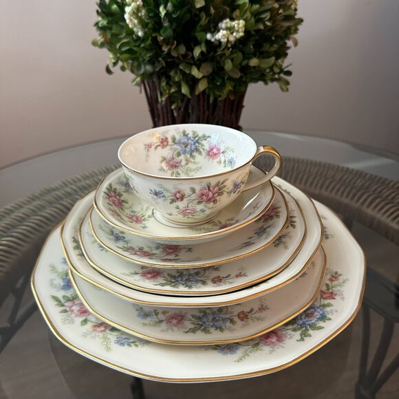 Theodore Haviland Limoges France "FLEURETTE" 7 PC Place Setting 1934-1945